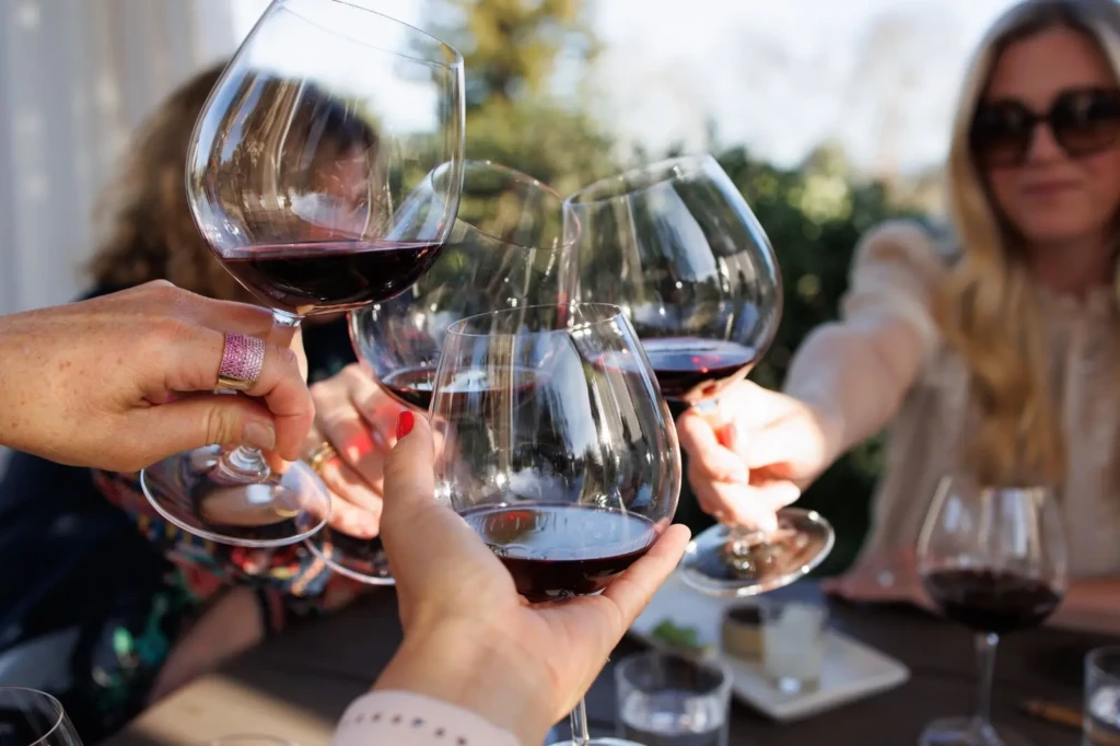wine-celebration-web